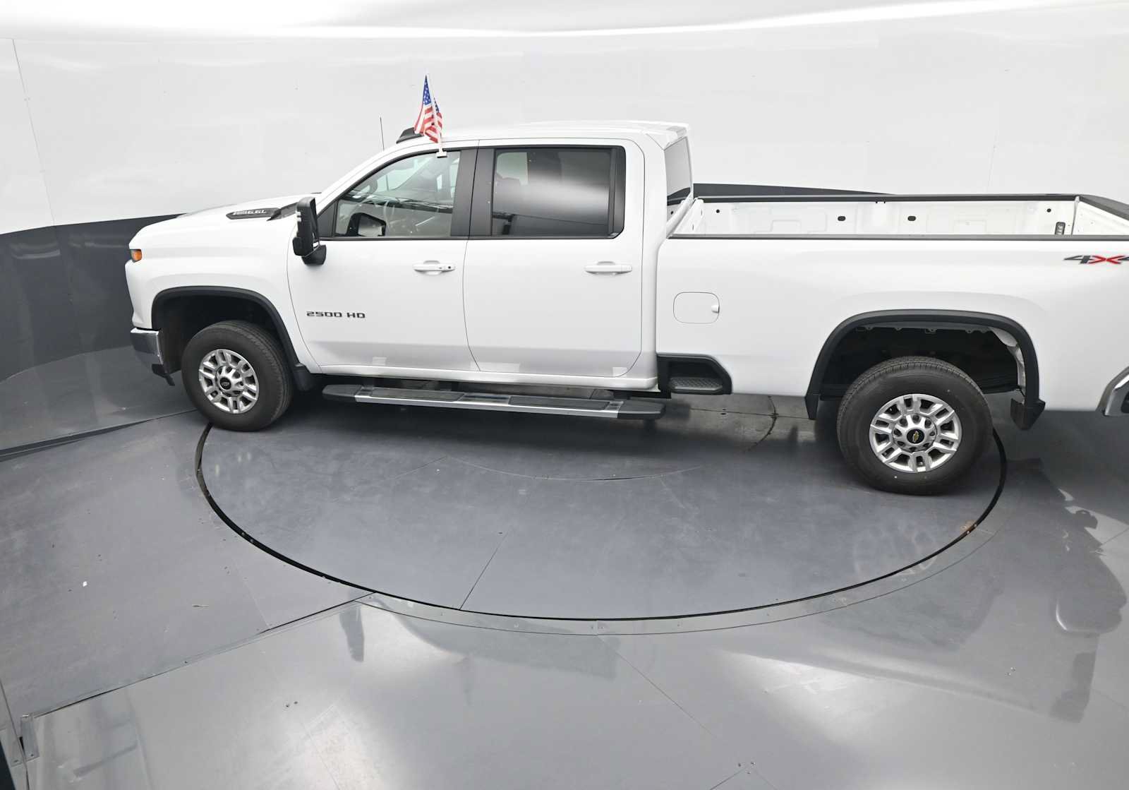 Used 2025 Chevrolet Silverado 2500 LT w/ Convenience Package AWD/4WD image 28