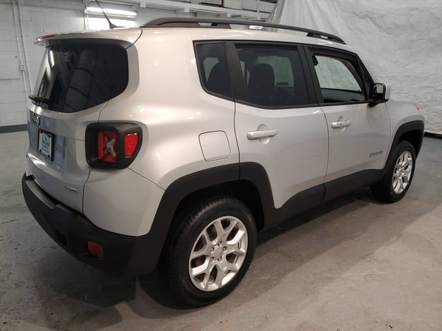 Used 2016 Jeep Renegade Latitude AWD/4WD image 7