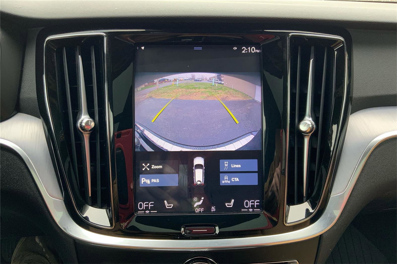 Used 2020 Volvo V60 T5 Cross Country w/ Protection Package Premier image 32