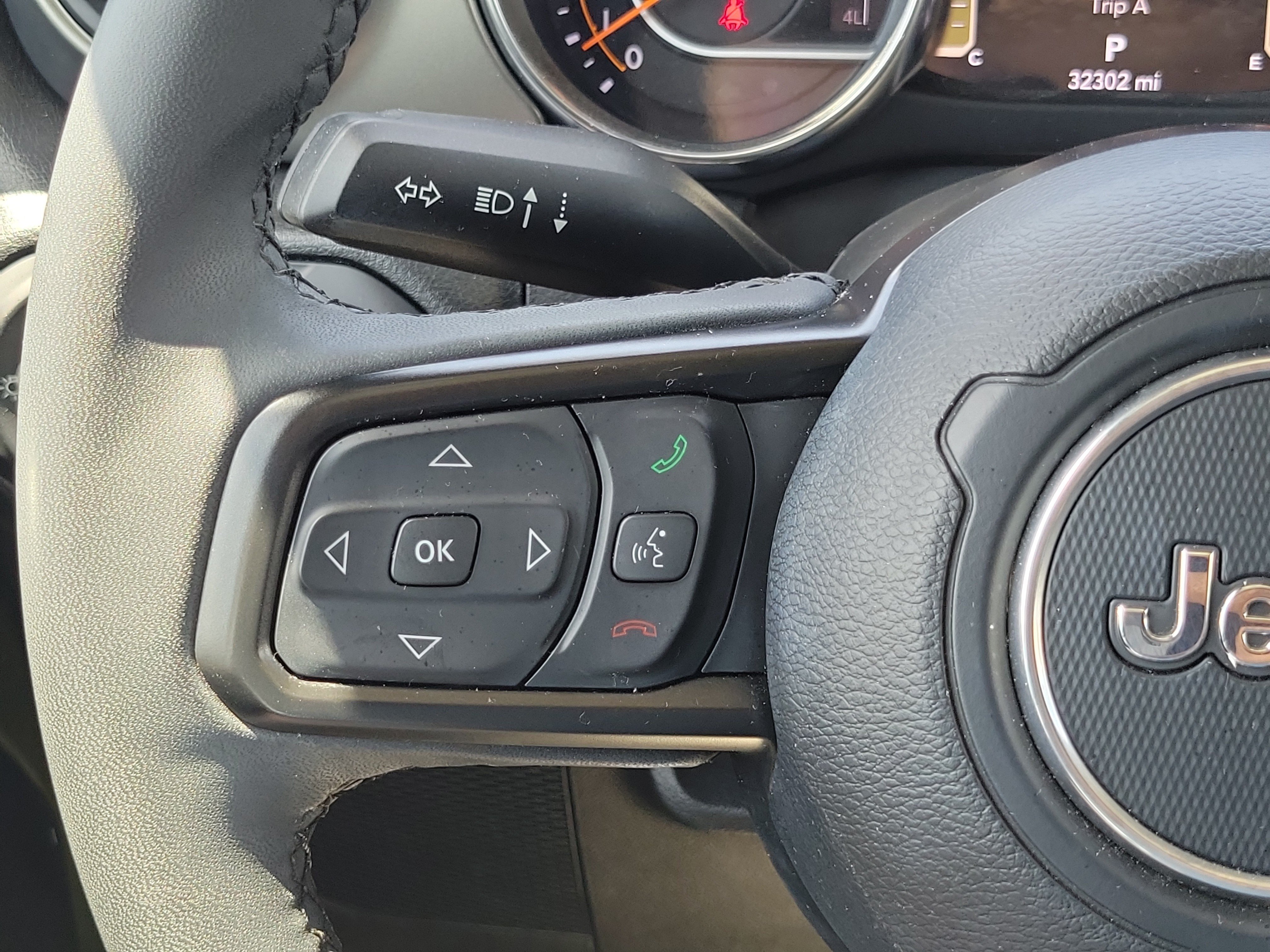 Used 2023 Jeep Wrangler Sport AWD/4WD image 24