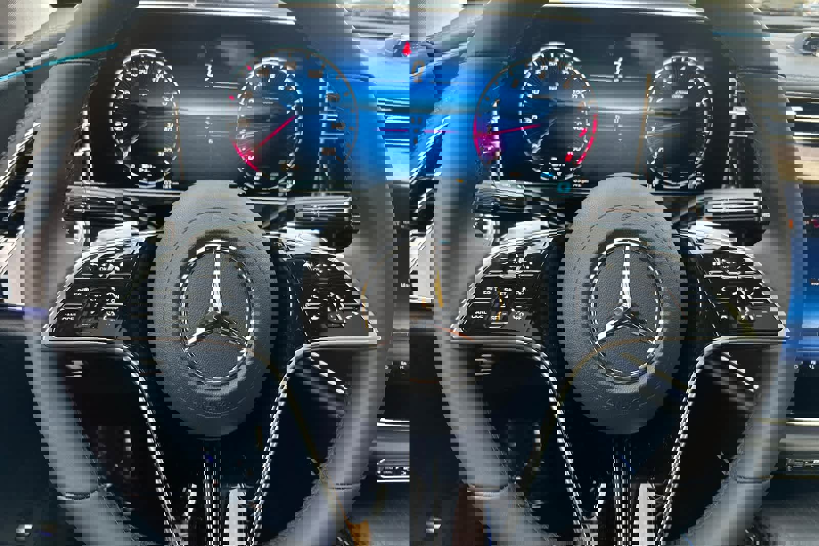 New 2025 Mercedes-Benz E 350 Sedan image 19