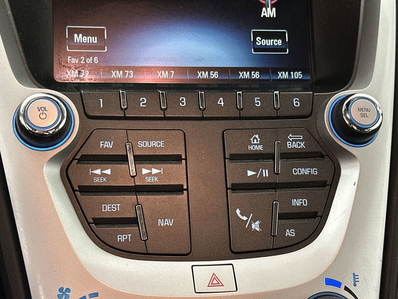 Used 2017 Chevrolet Equinox Premier w/ Enhanced Convenience Package FWD image 18