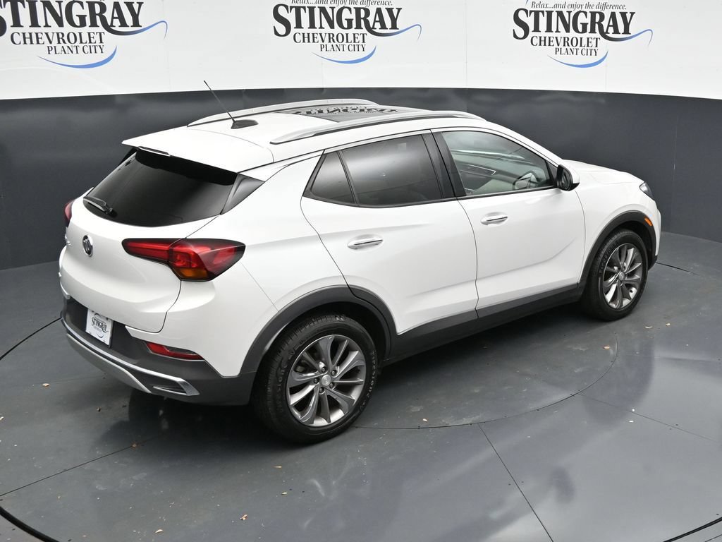 Used 2021 Buick Encore GX Essence w/ Experience Buick Package FWD image 24
