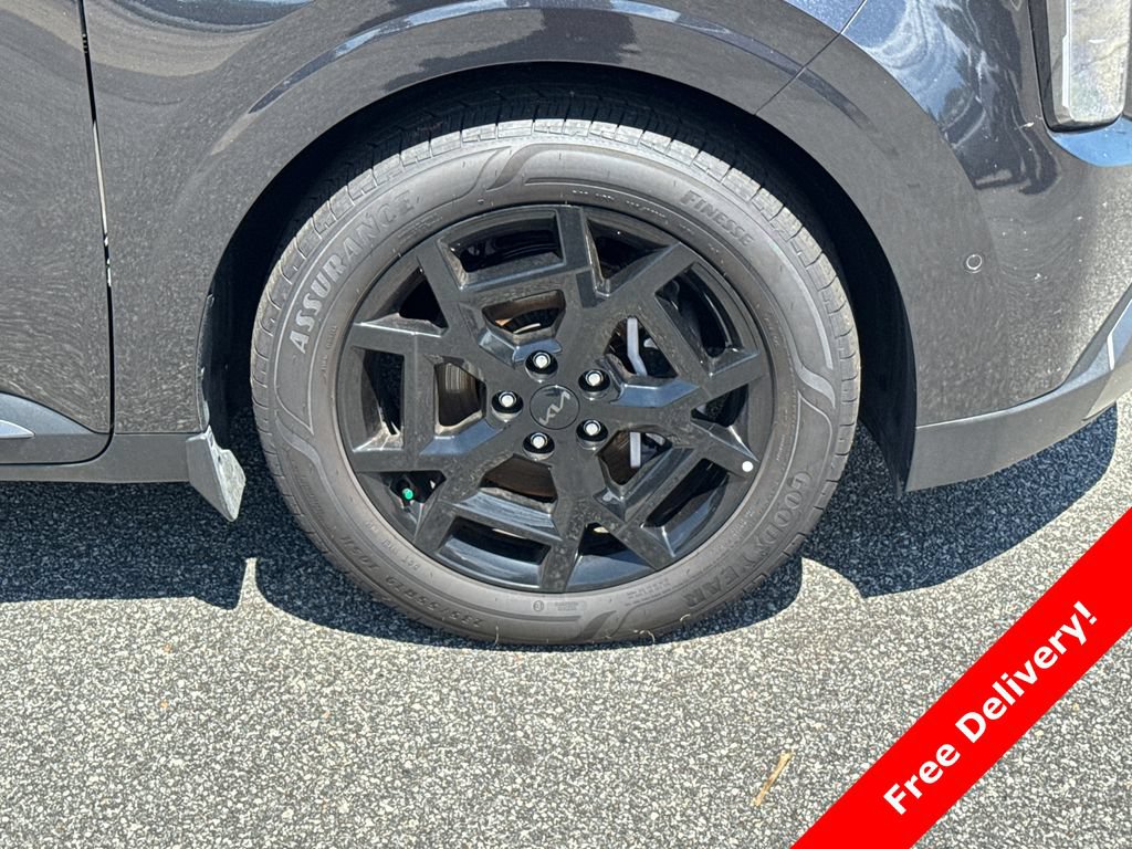 New 2025 Kia Carnival SX Prestige FWD image 12