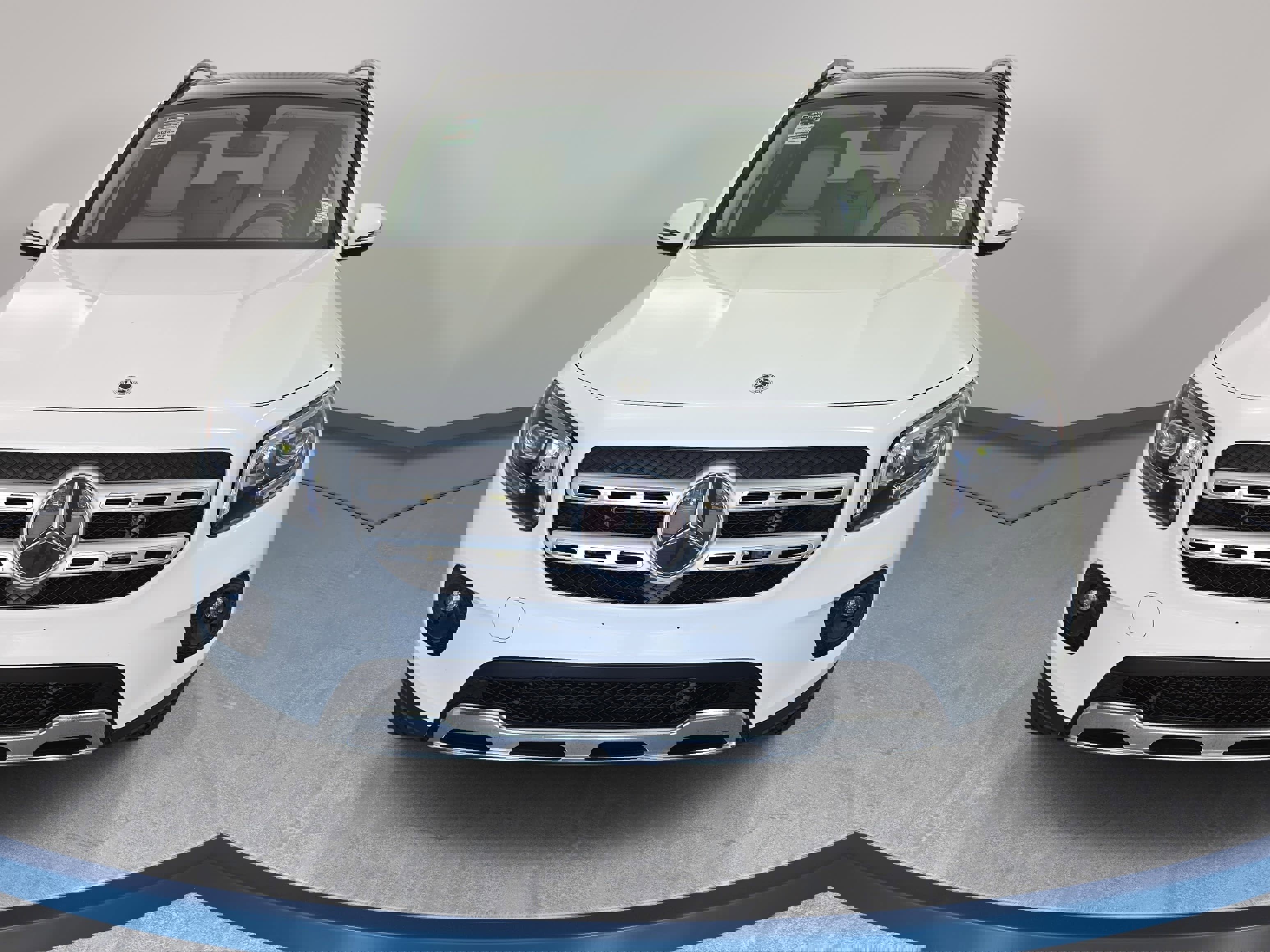 Used 2021 Mercedes-Benz GLB 250 4MATIC image 2