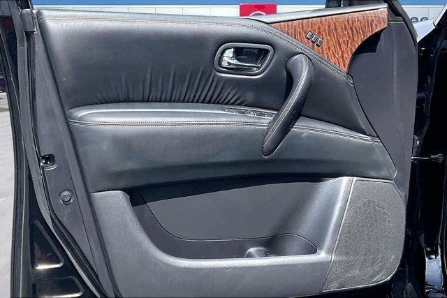 Used 2019 Nissan Armada Platinum w/ Captain's Chairs Package image 17