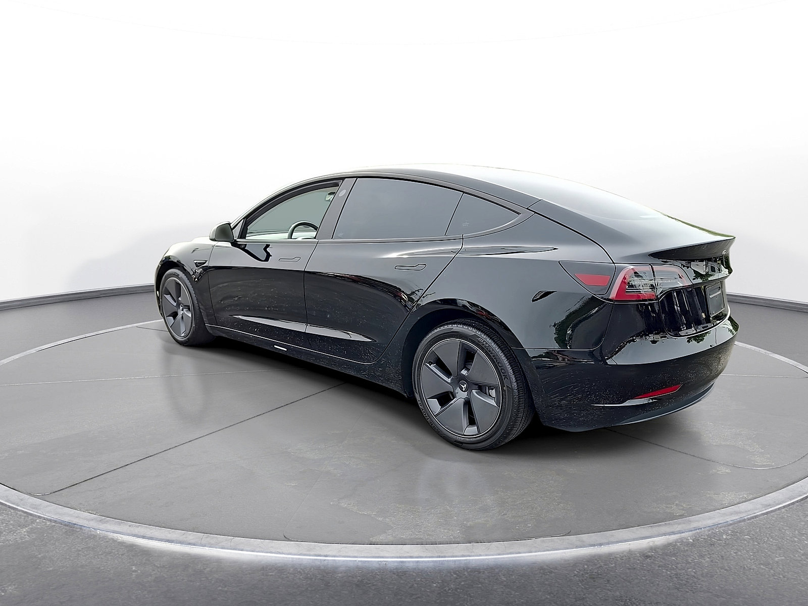 Used 2023 Tesla Model 3 Standard Range RWD image 6