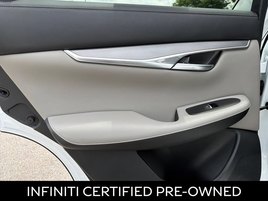 Certified 2023 INFINITI QX50 Luxe FWD image 30