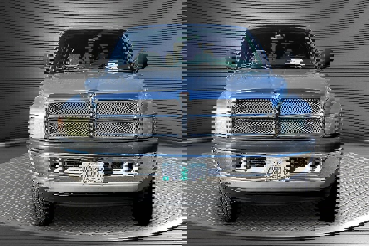 Used 2002 Dodge Ram 2500 Truck 4x4 Quad Cab image 2