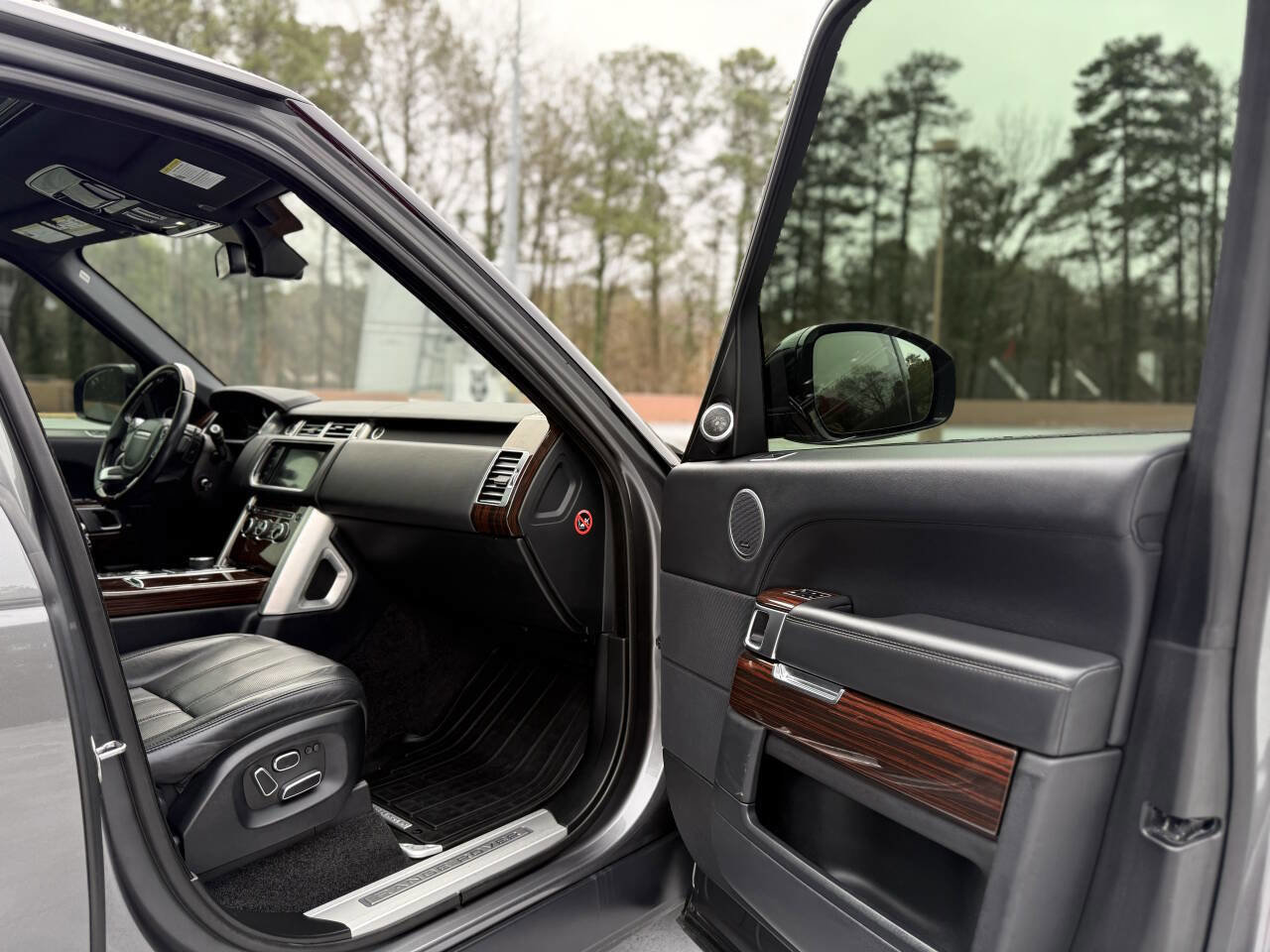 Used 2015 Land Rover Range Rover Long Wheelbase Supercharged image 21