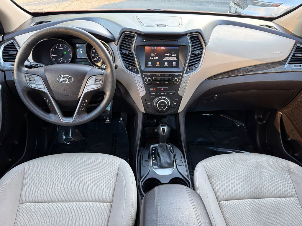 Used 2017 Hyundai Santa Fe Sport FWD image 16