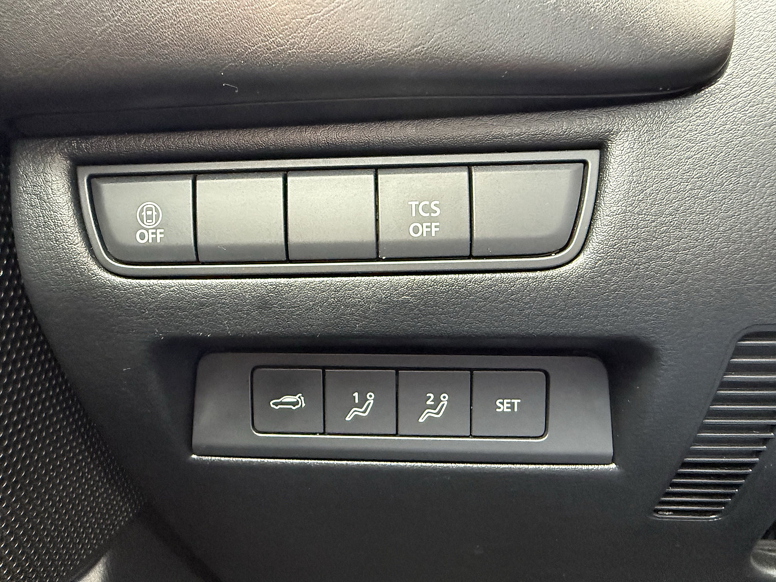 Used 2025 MAZDA CX-50 AWD 2.5 S w/ Premium Plus Pkg image 19