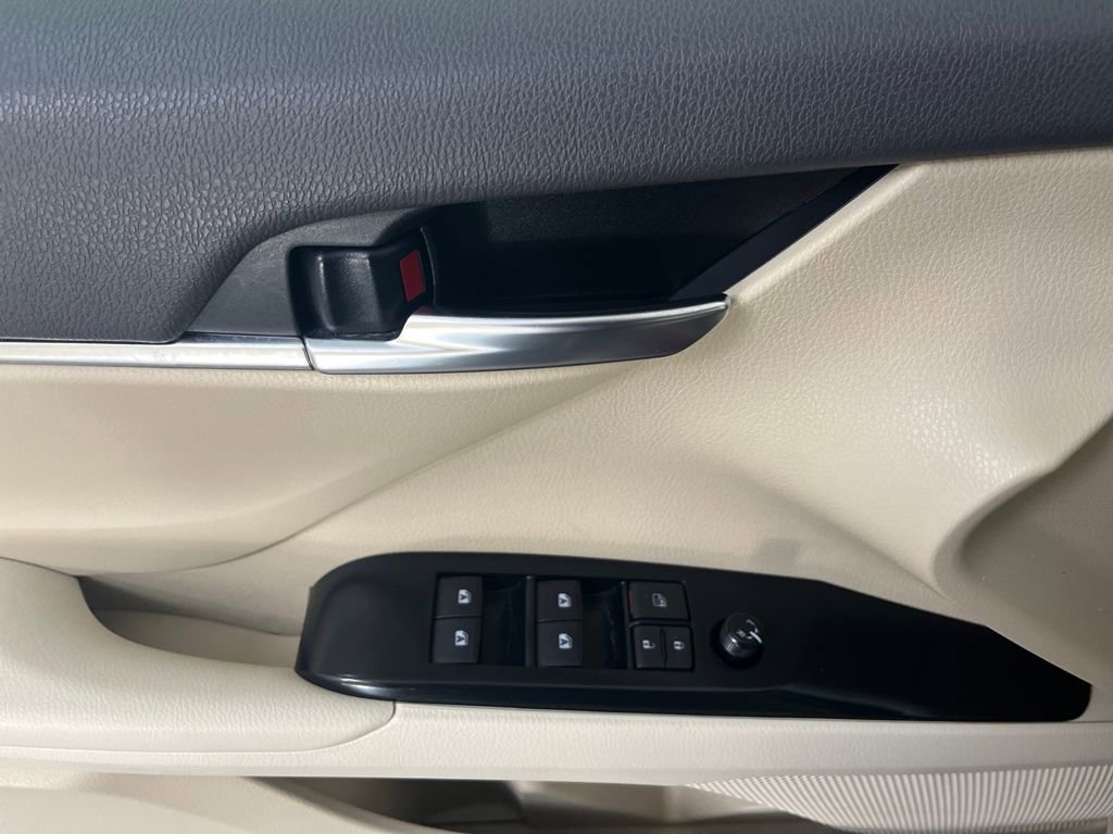 Used 2018 Toyota Camry LE w/ Protection Package (Q2) image 53