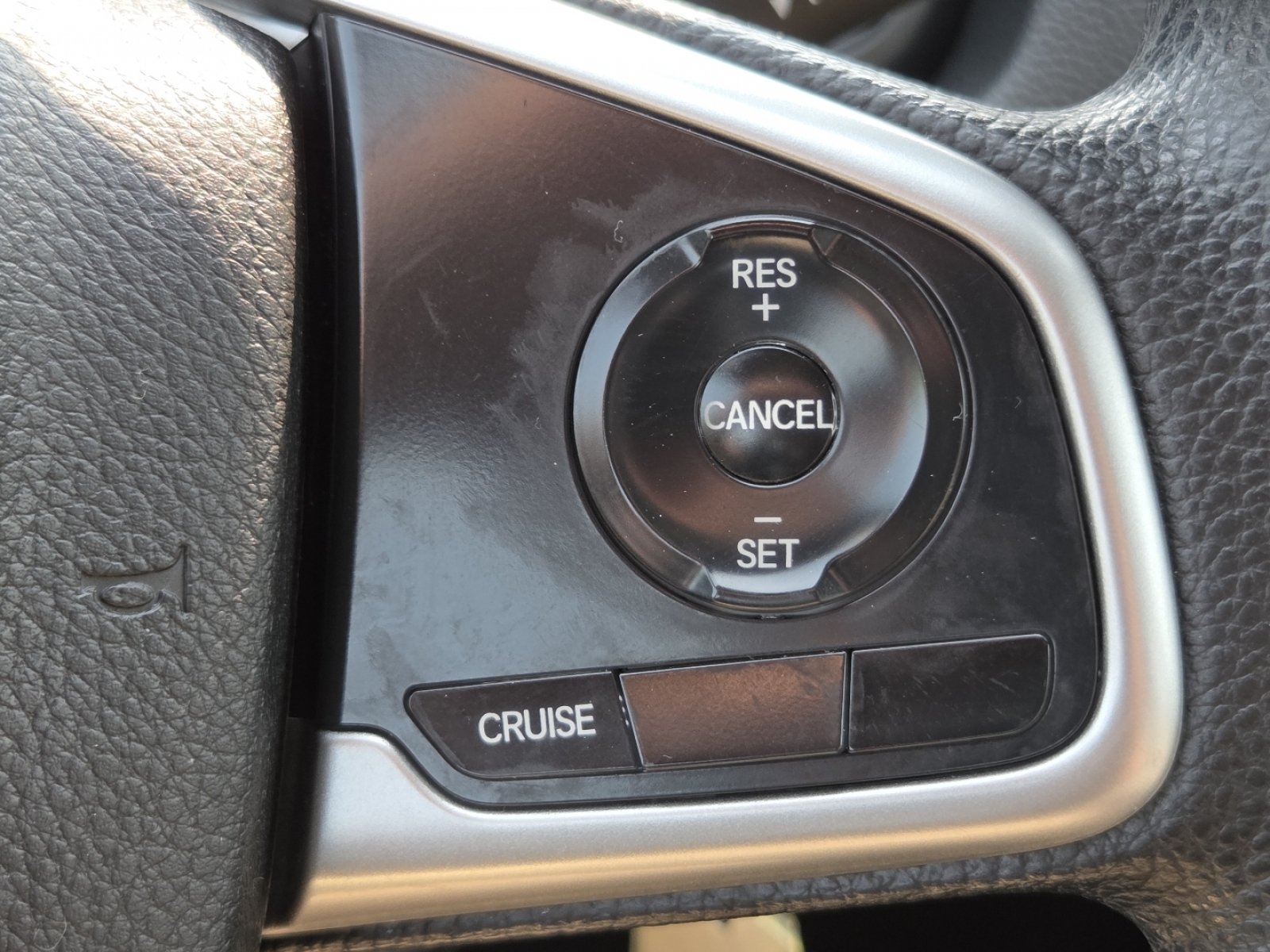 Certified 2019 Honda CR-V LX image 9