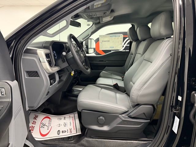 New 2026 Ford F450 XL w/ XL Chrome Package image 9