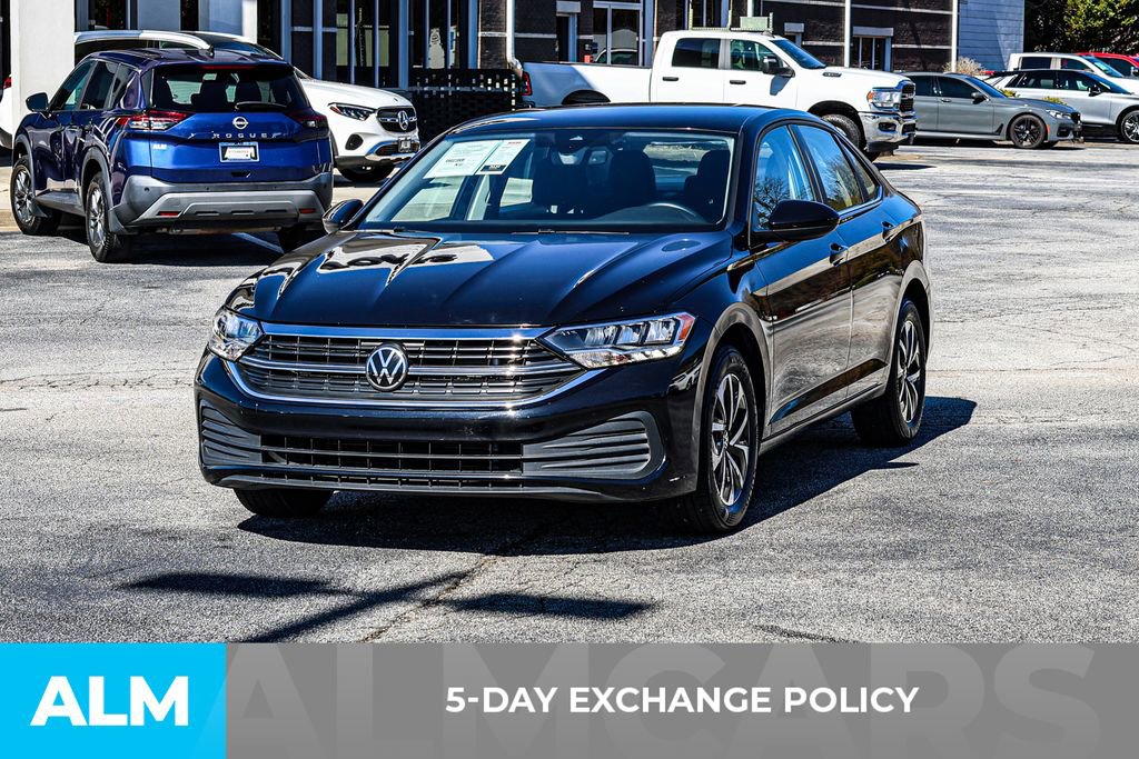 Used 2024 Volkswagen Jetta S image 4