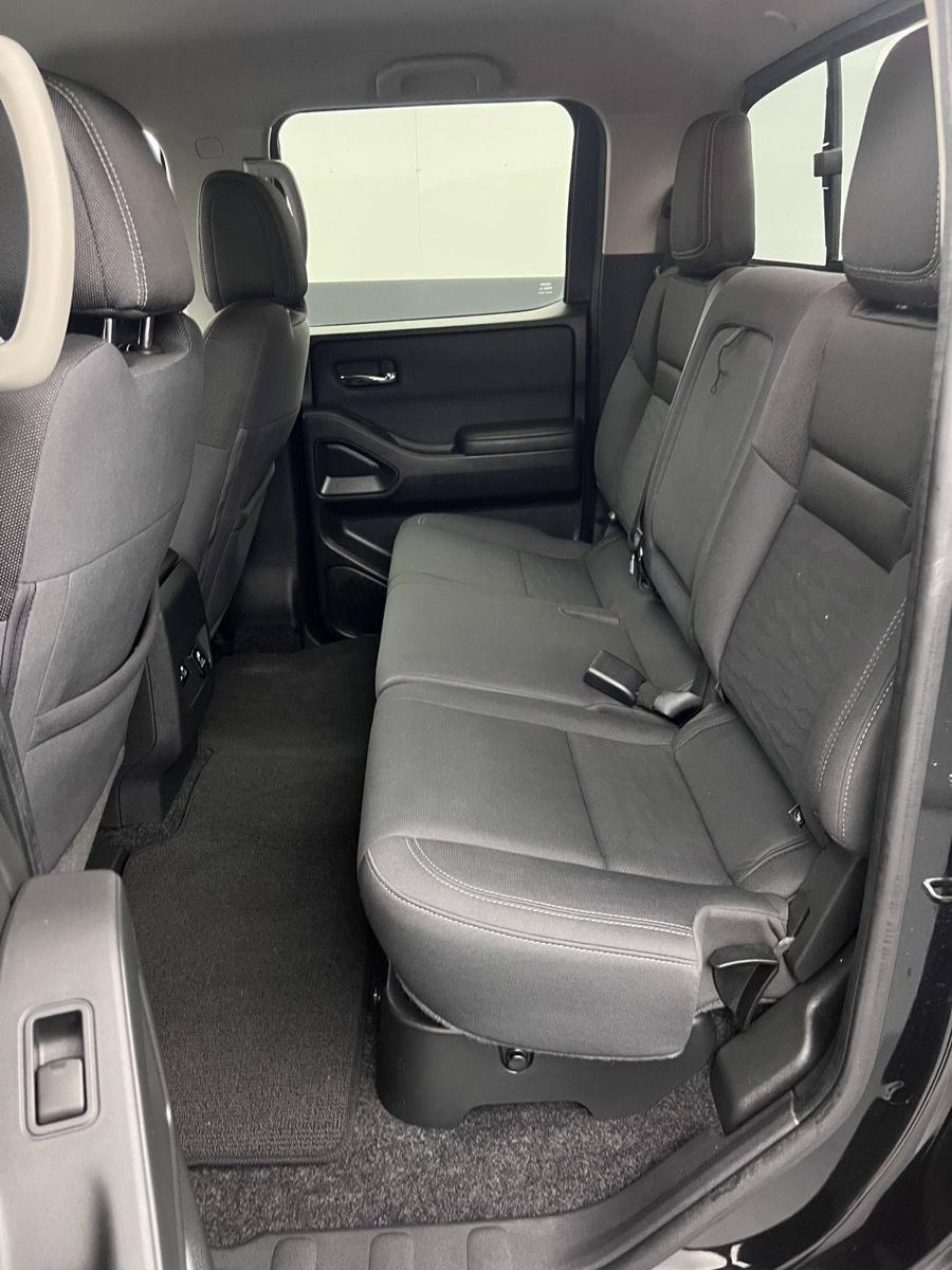 Used 2022 Nissan Frontier SV RWD image 19