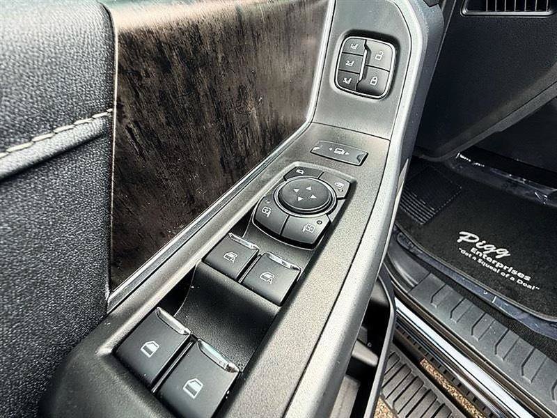 Used 2024 Ford F250 Lariat w/ Sport Appearance Package AWD/4WD image 24