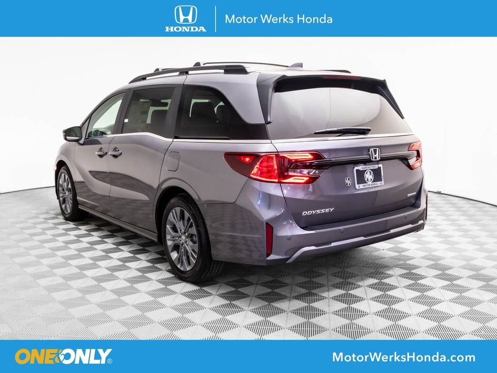 New 2026 Honda Odyssey Touring image 3