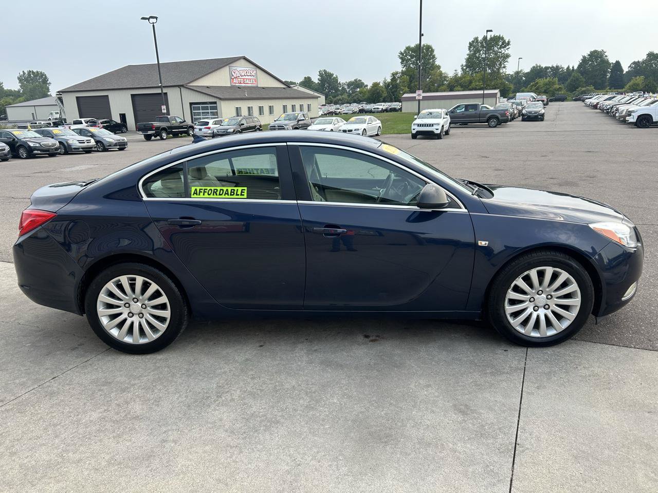 Used 2011 Buick Regal CXL FWD image 4
