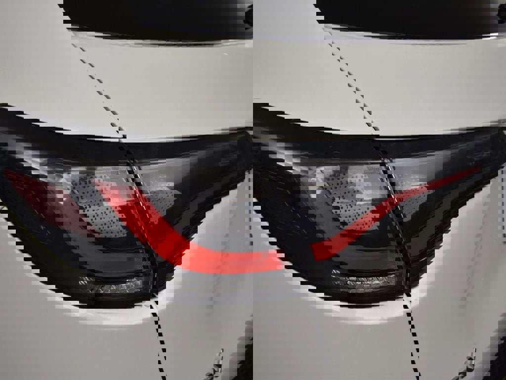 Used 2023 Honda HR-V EX-L image 13