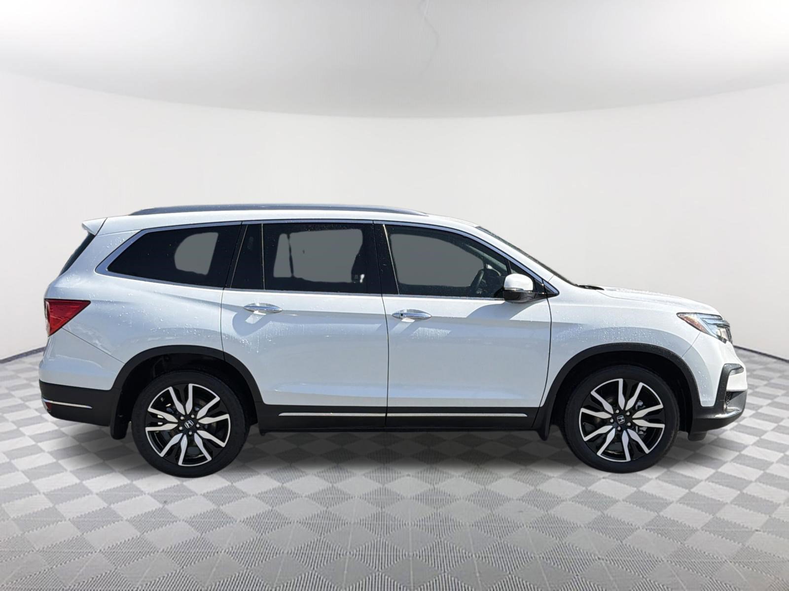 Used 2021 Honda Pilot Touring image 5