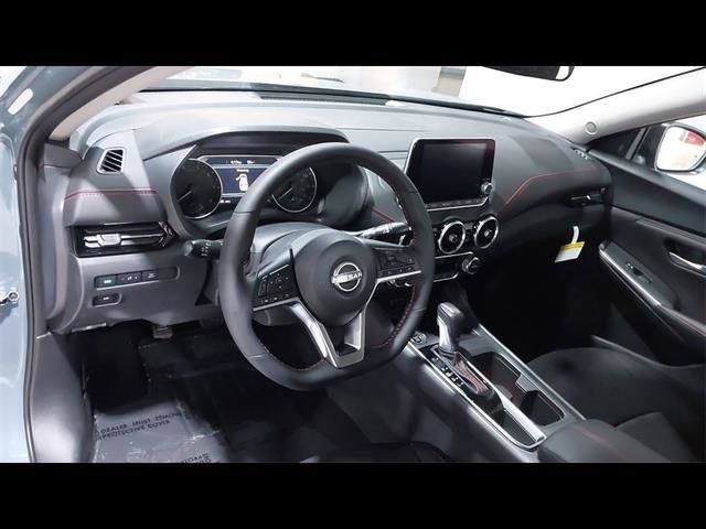 Used 2025 Nissan Sentra SR FWD image 19