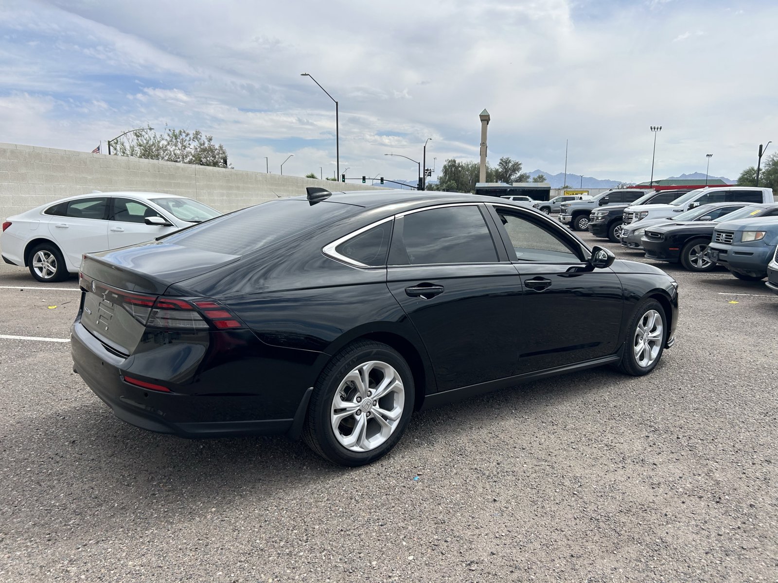 Used 2023 Honda Accord LX image 4