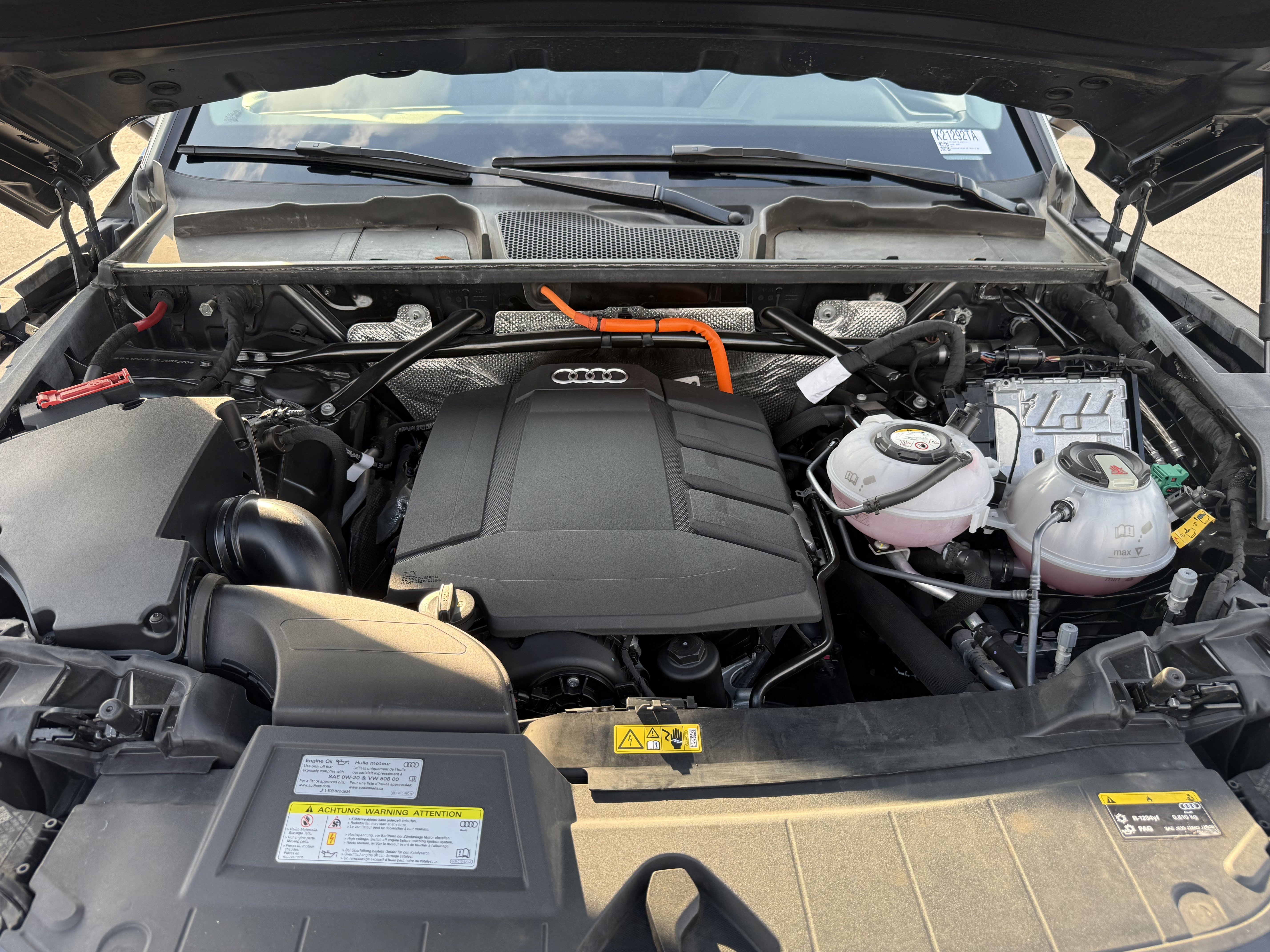 Used 2020 Audi Q5 e Premium Plus w/ Premium Plus Package image 31