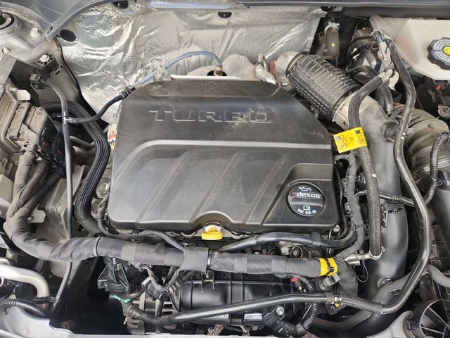 Used 2024 Chevrolet Trax RS FWD image 29