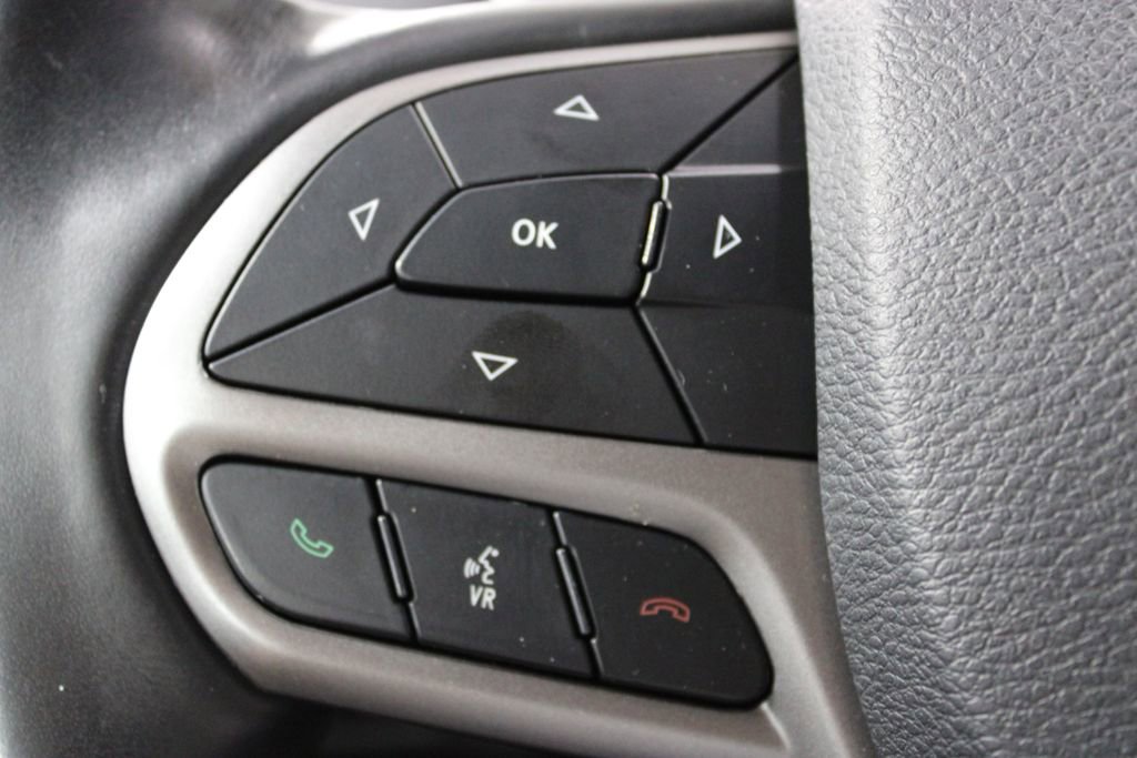 Used 2019 Jeep Cherokee Limited AWD/4WD image 36