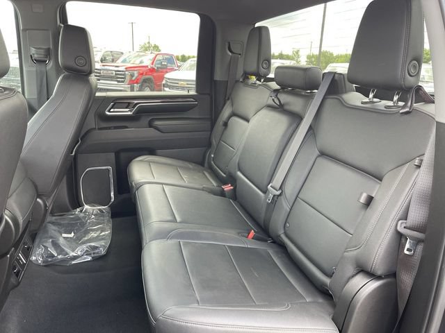 Used 2024 Chevrolet Silverado 2500 LTZ AWD/4WD image 21