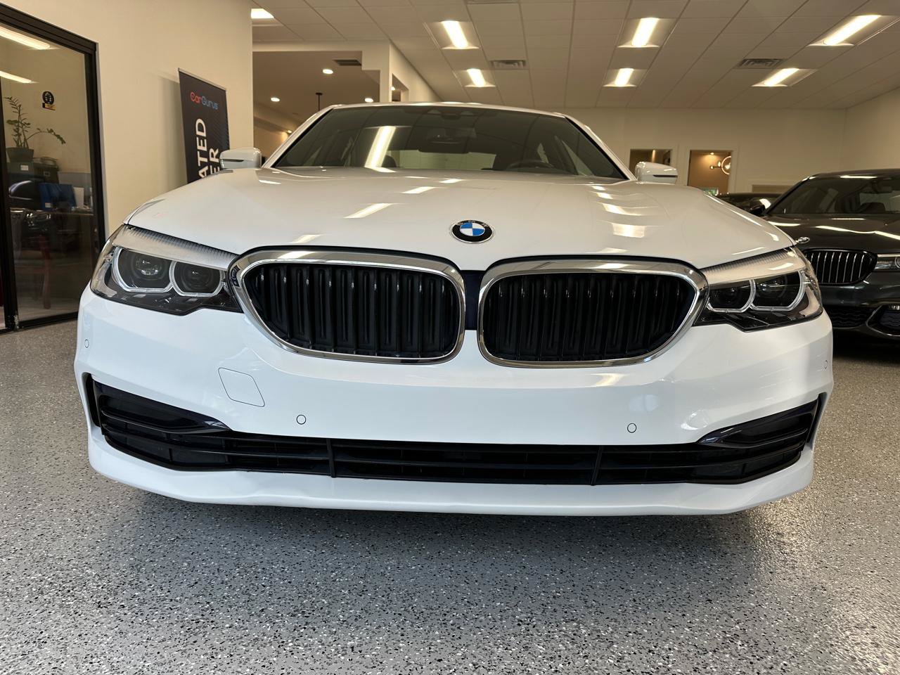Used 2019 BMW 530i w/ Convenience Package RWD image 12