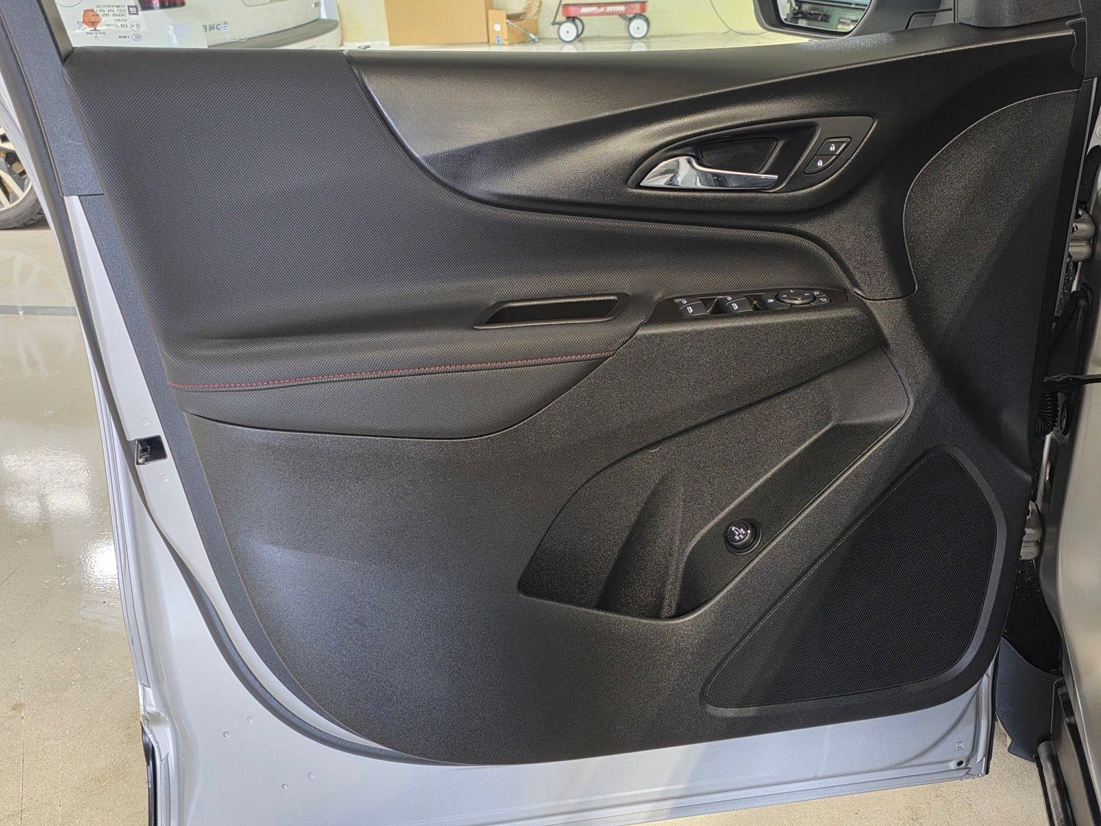 Used 2022 Chevrolet Equinox RS FWD image 20