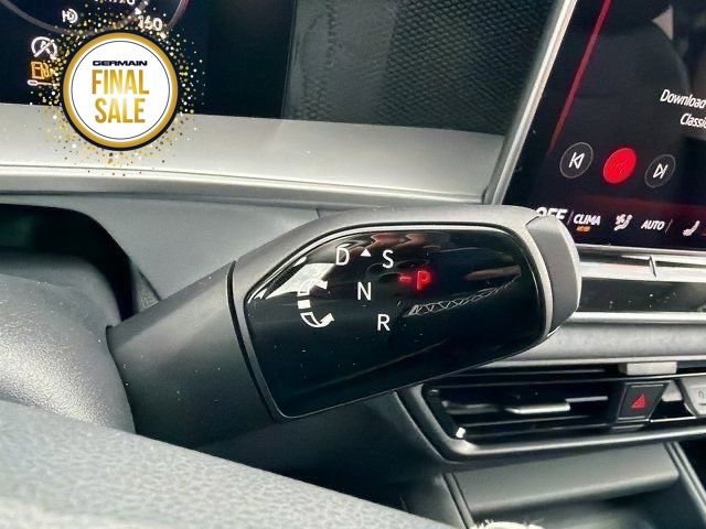 New 2026 Volkswagen Tiguan SE image 25