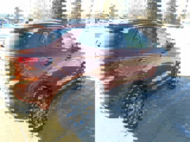 Used 2020 Buick Encore GX Essence w/ Experience Buick Package image 9