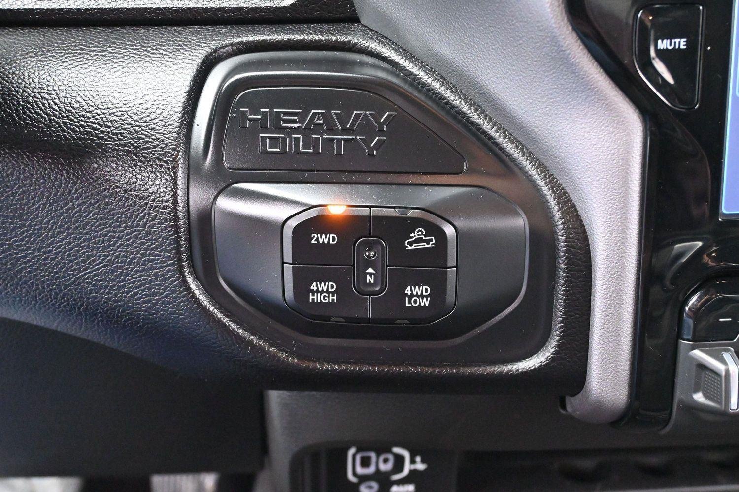 Used 2025 RAM 2500 Big Horn AWD/4WD image 24