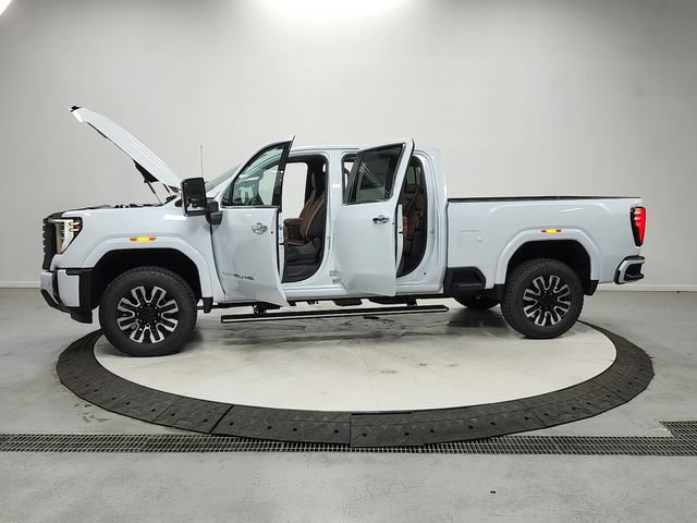 New 2026 GMC Sierra 2500 Denali Ultimate AWD/4WD image 12