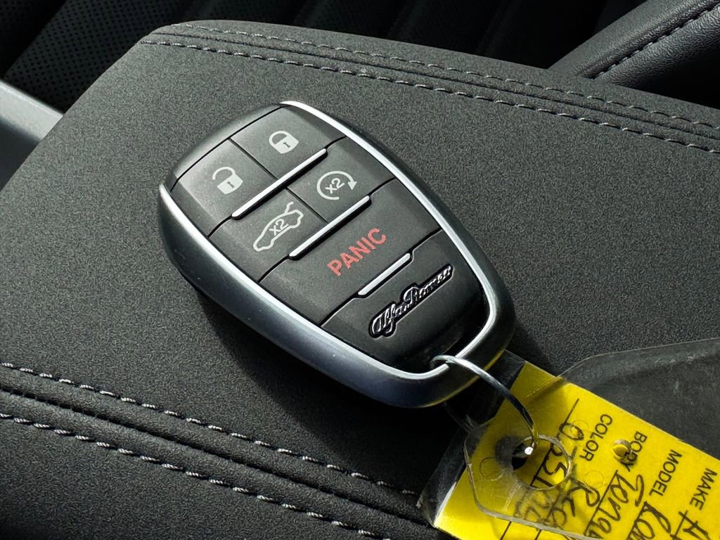 Used 2024 Alfa Romeo Tonale Veloce AWD/4WD image 35