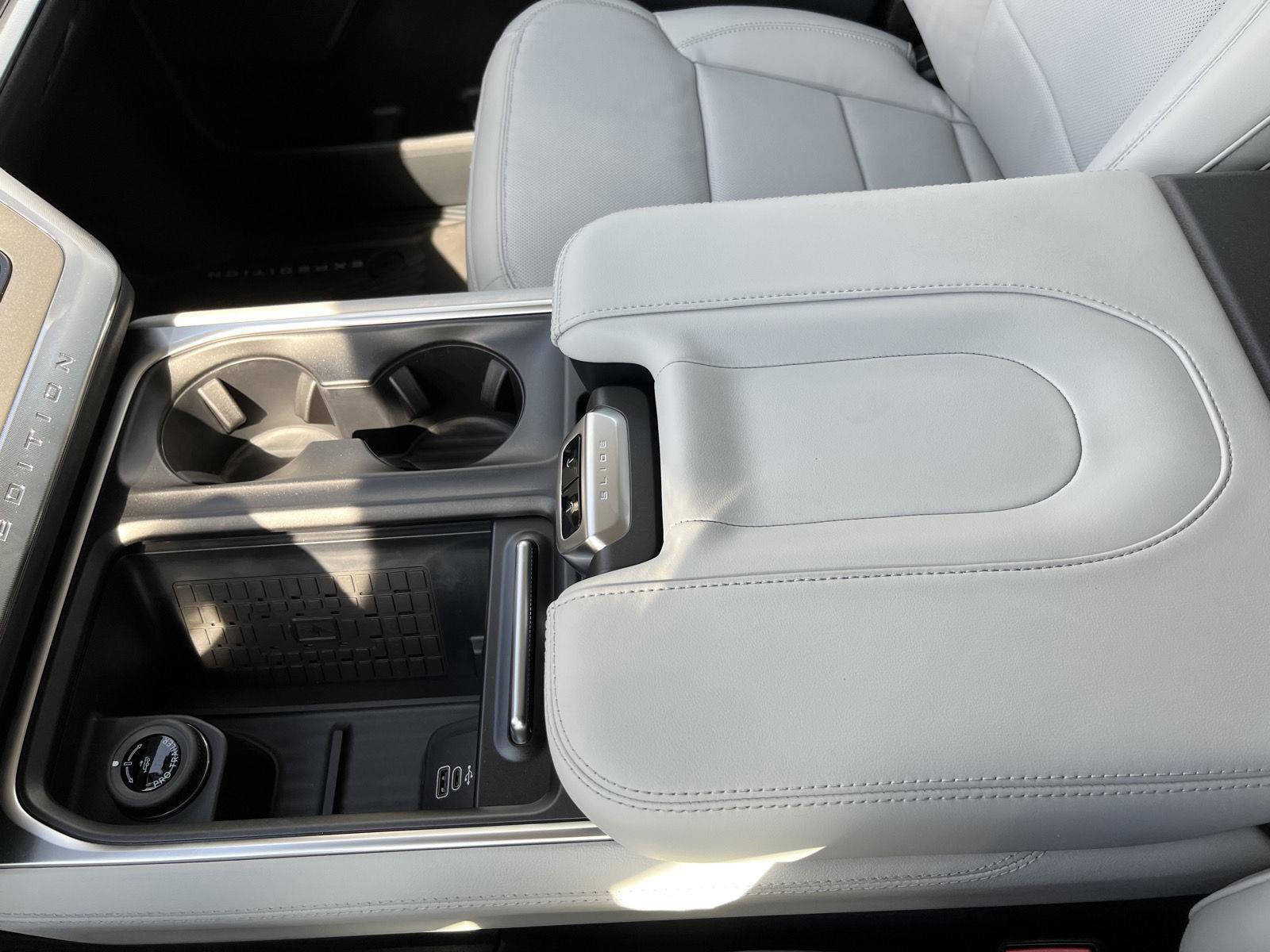 New 2025 Ford Expedition Max Platinum image 23