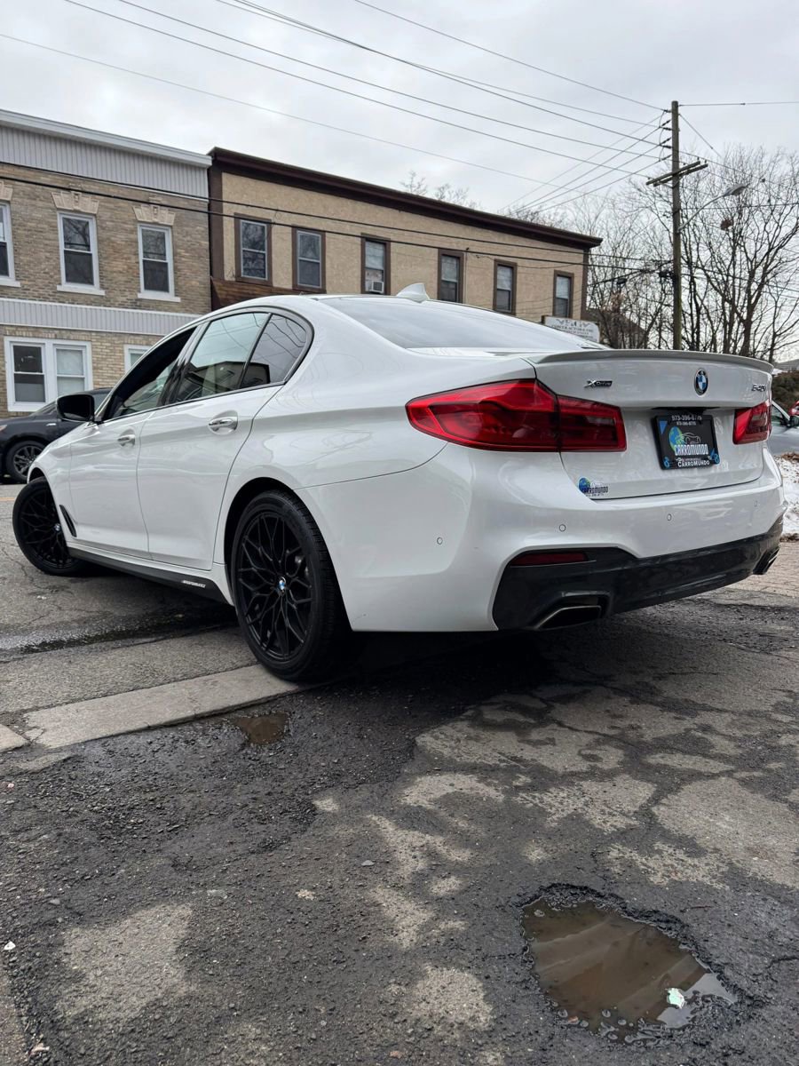 Used 2017 BMW 540i xDrive image 5