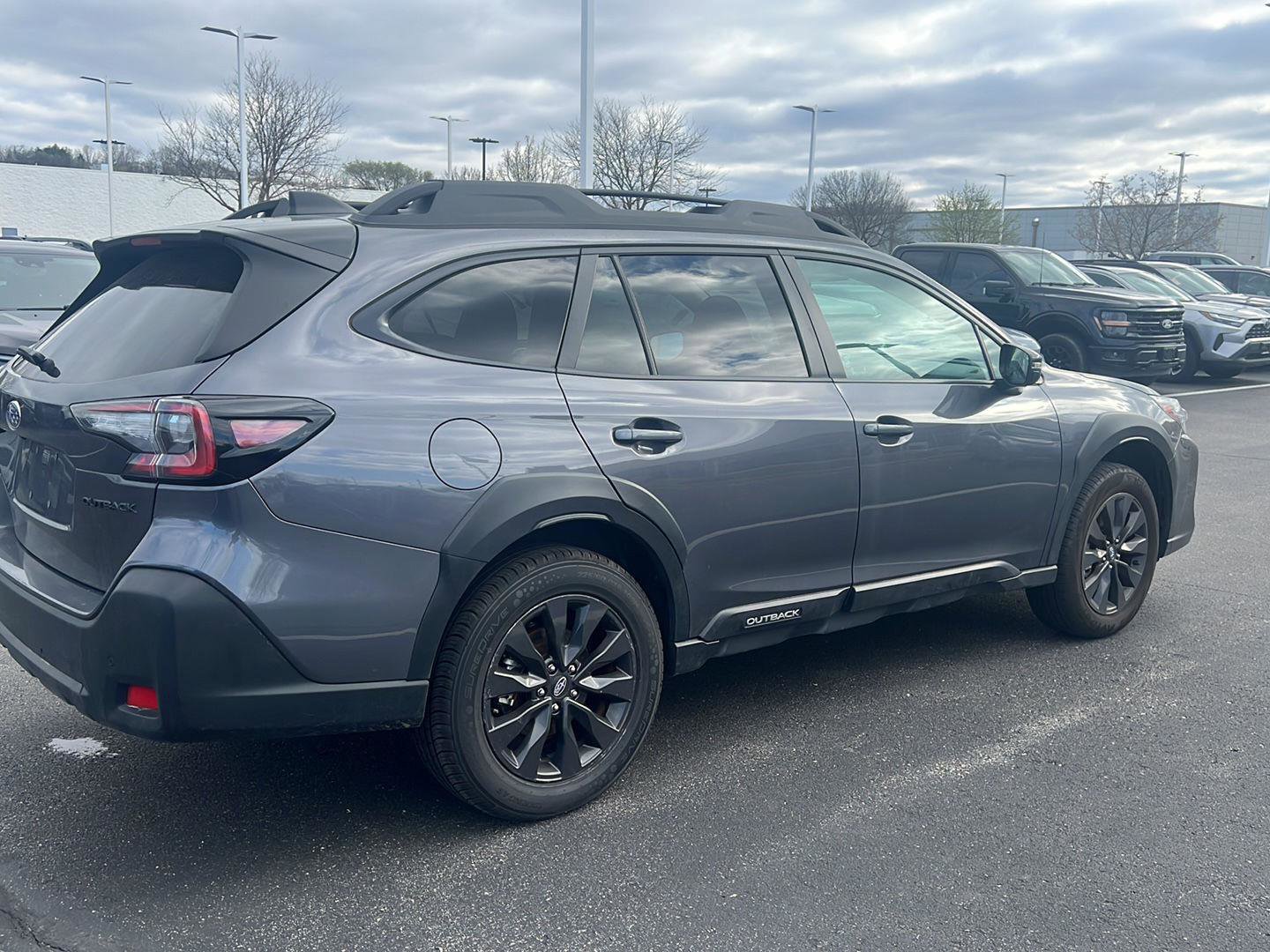 Used 2025 Subaru Outback Onyx Edition AWD/4WD image 6