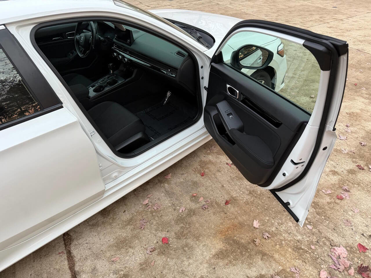 Used 2022 Honda Civic EX image 32