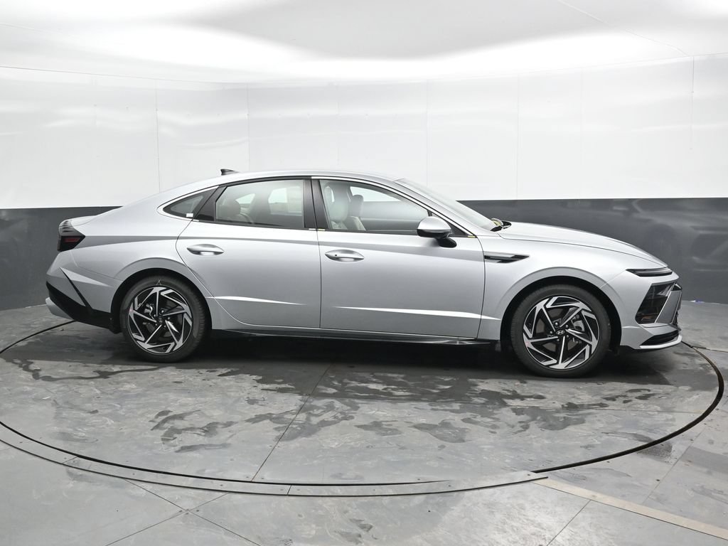 New 2026 Hyundai Sonata SEL AWD/4WD image 3