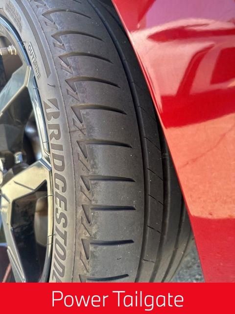 Used 2025 BMW 330i Sedan w/ M Sport Package image 15