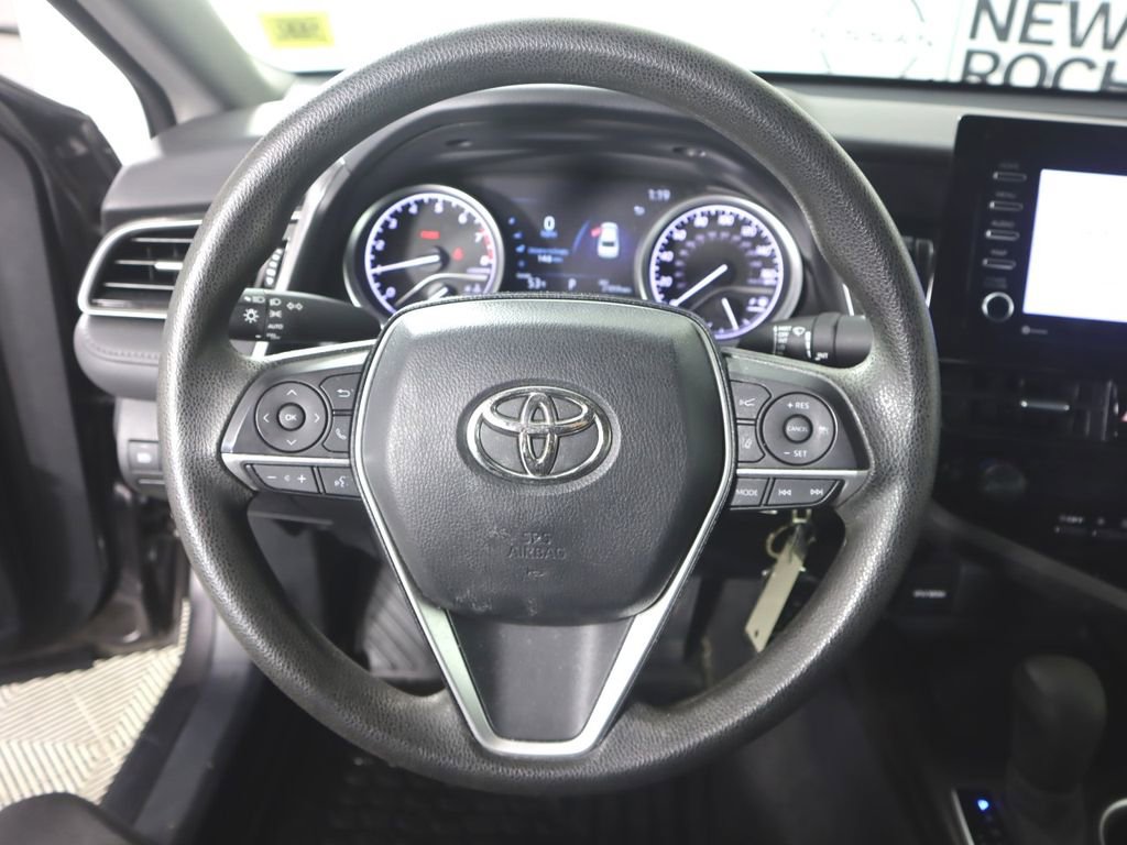 Used 2023 Toyota Camry LE image 11