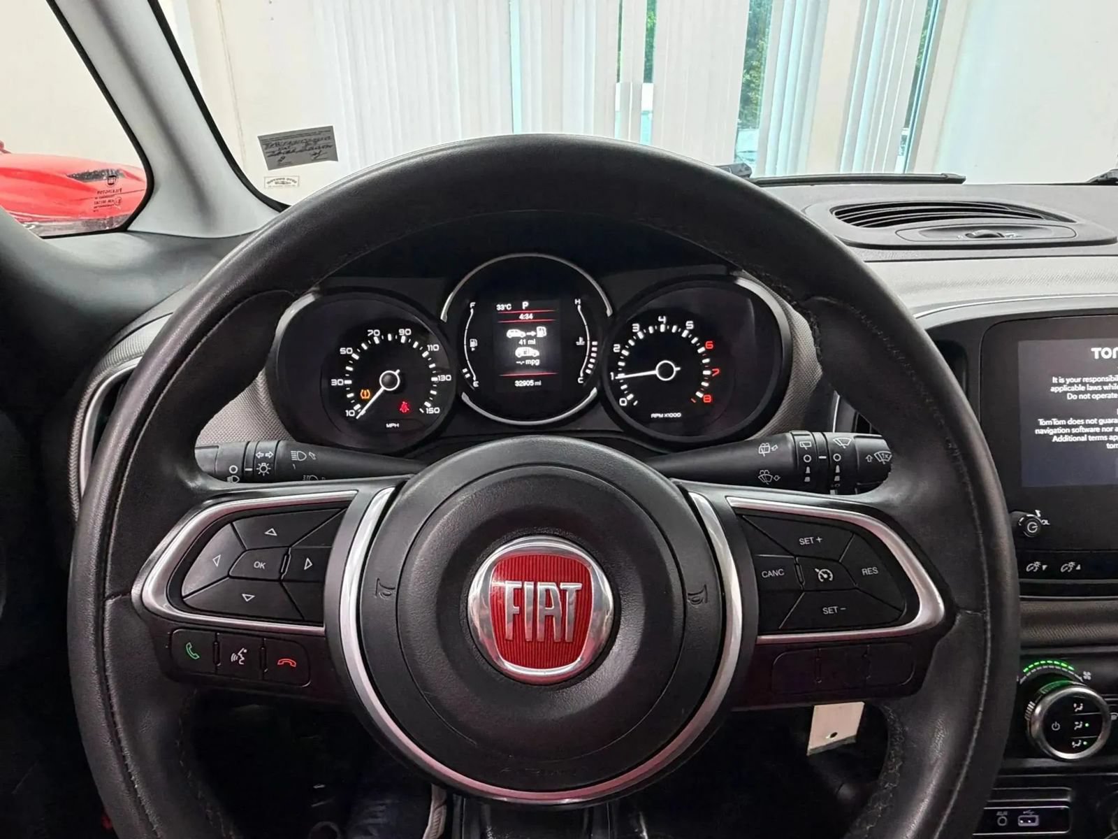 Used 2018 FIAT 500L Lounge FWD image 24