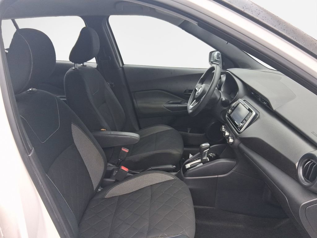 Certified 2020 Nissan Kicks S image 24