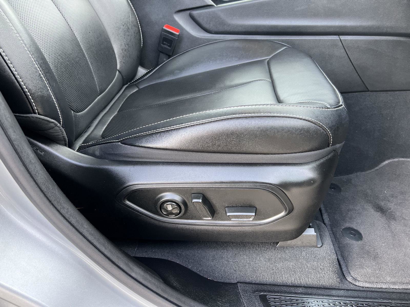 Used 2024 Jeep Grand Cherokee L Limited w/ Luxury Tech Group II image 41