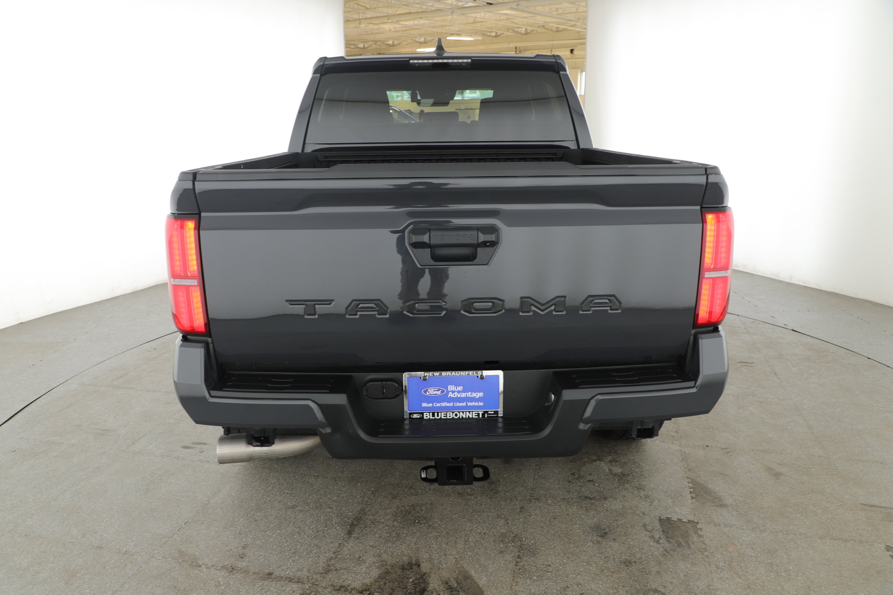 Used 2024 Toyota Tacoma TRD Sport image 4